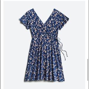 Kaileigh faux wrap dress - Navy Blue floral - Size 1x - stitch fix